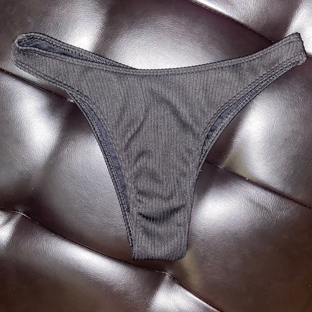 Ribbed high leg bikini